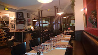 Atmosphère du Restaurant français La Tête Noire à Marnes-la-Coquette - n°3