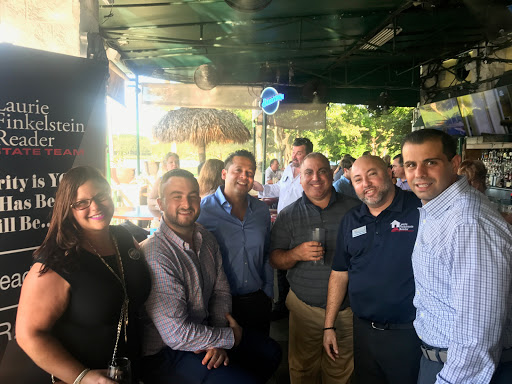 Real Estate Agents «Laurie Finkelstein Reader Real Estate Team», reviews and photos, 10187 Cleary Blvd #102, Plantation, FL 33324, USA