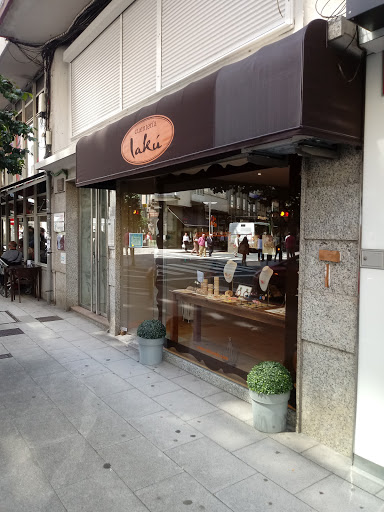 Lakú