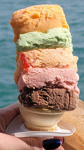 Ice Cream Shop «Original Rainbow Cone», reviews and photos, 840 E Grand Ave, Chicago, IL 60611, USA