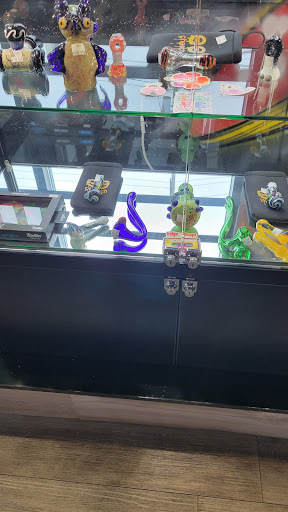 Tobacco Shop «The Happy Hippy Smoke Shop», reviews and photos, 1229 Michigan St NE b, Grand Rapids, MI 49503, USA