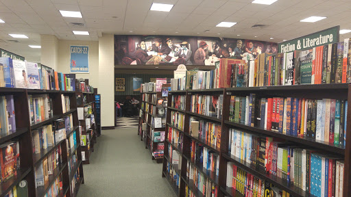 Book Store «Barnes & Noble», reviews and photos, 5500 Buckeystown Pike, Frederick, MD 21703, USA
