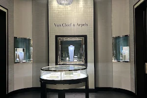 Van Cleef & Arpels (Palo Alto - Neiman Marcus) image