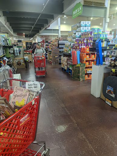 Grocery Store «Grocery Outlet Bargain Market», reviews and photos, 8517 Bond Rd, Elk Grove, CA 95624, USA