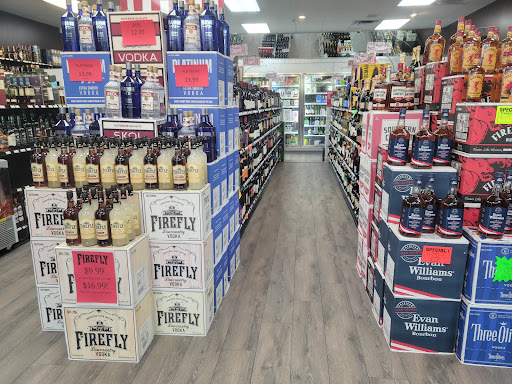 Liquor Store «Star Liquor @ Big Bend Road», reviews and photos, 13192 US-301, Riverview, FL 33578, USA