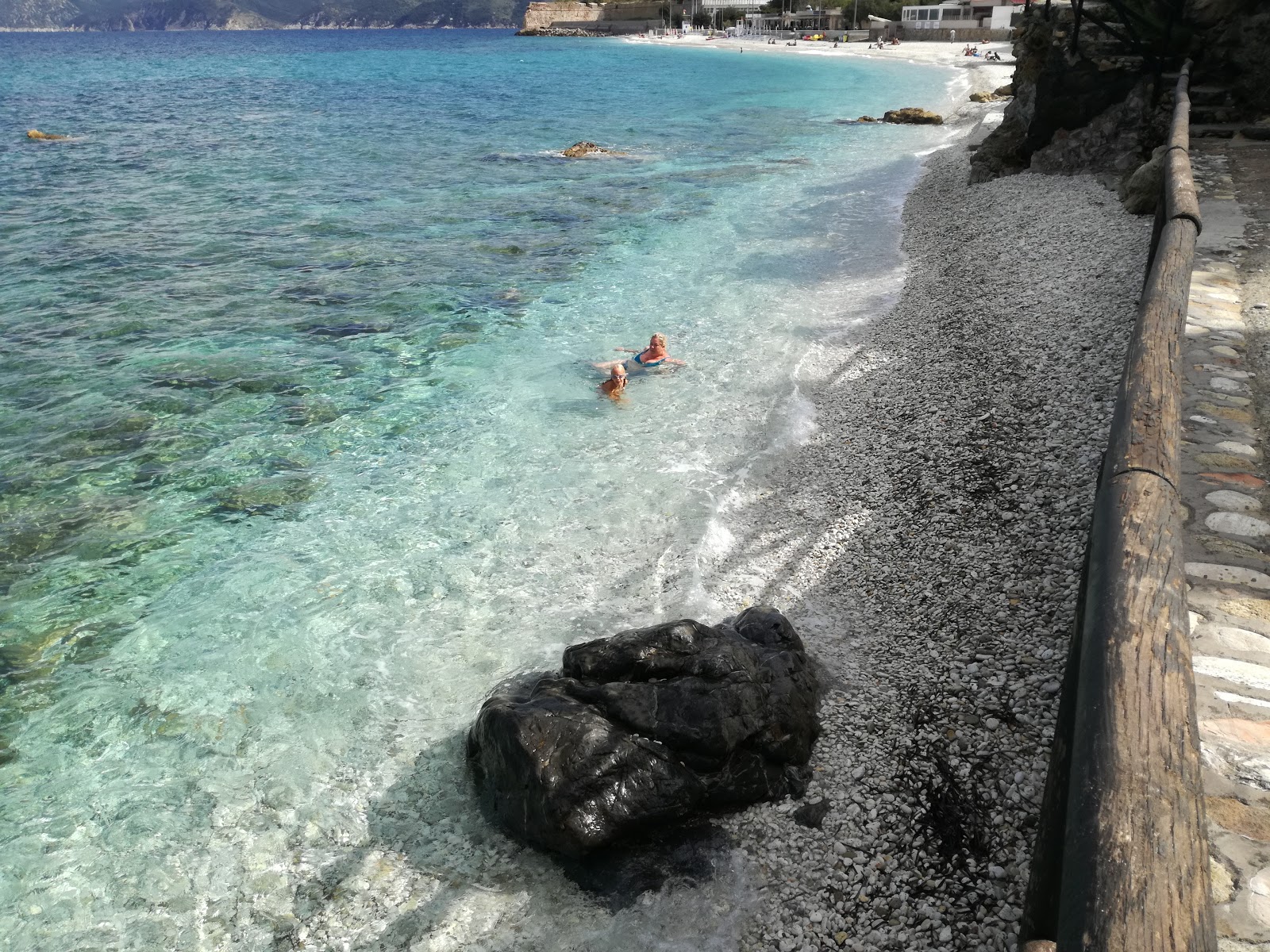 Foto de Spiaggia di Cala dei Frati - Portoferraio com muito limpo nível de limpeza