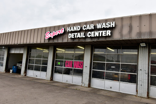 Expert Hand Car Wash and Detail Center en Crystal Lake