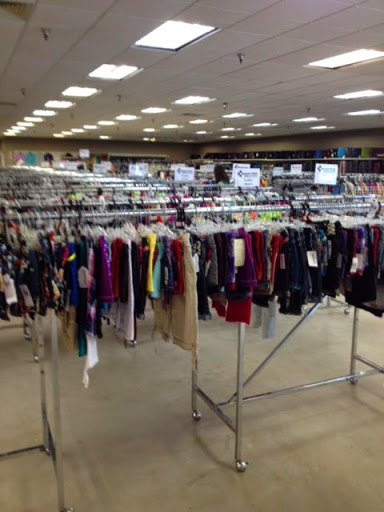 Discount Store «Bargain Hunt», reviews and photos, 250 John W Morrow Jr Pkwy #100, Gainesville, GA 30501, USA