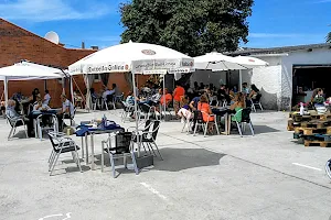 Bar Restaurante A Escola image