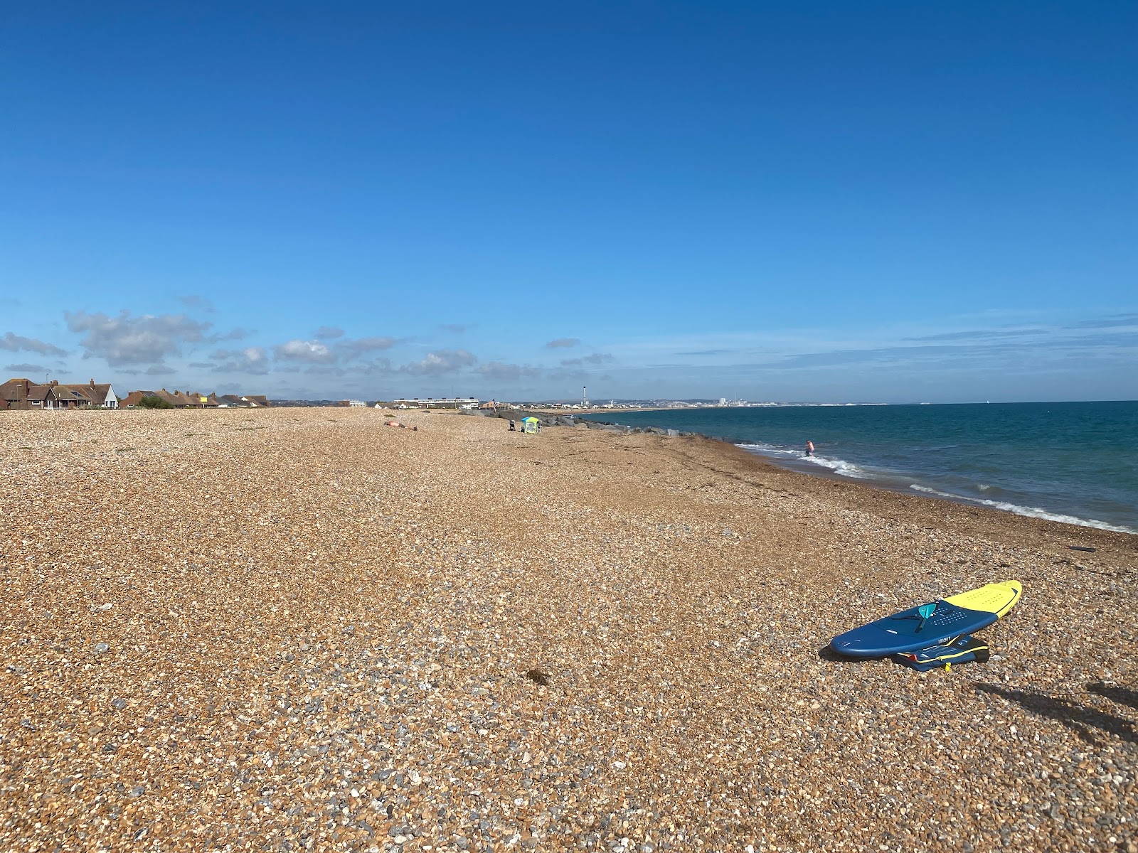 Foto van Shoreham beach met recht en lang