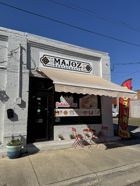 Majoz Restaurant and café