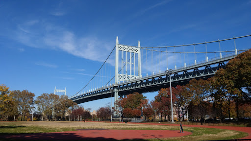 Park «Astoria Park», reviews and photos, 19 19th St, Queens, NY 11105, USA