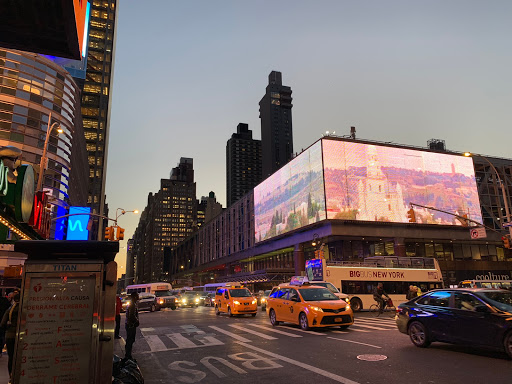 Moving Company «High Touch Moving», reviews and photos, 53-28 11th St, Long Island City, NY 11101, USA