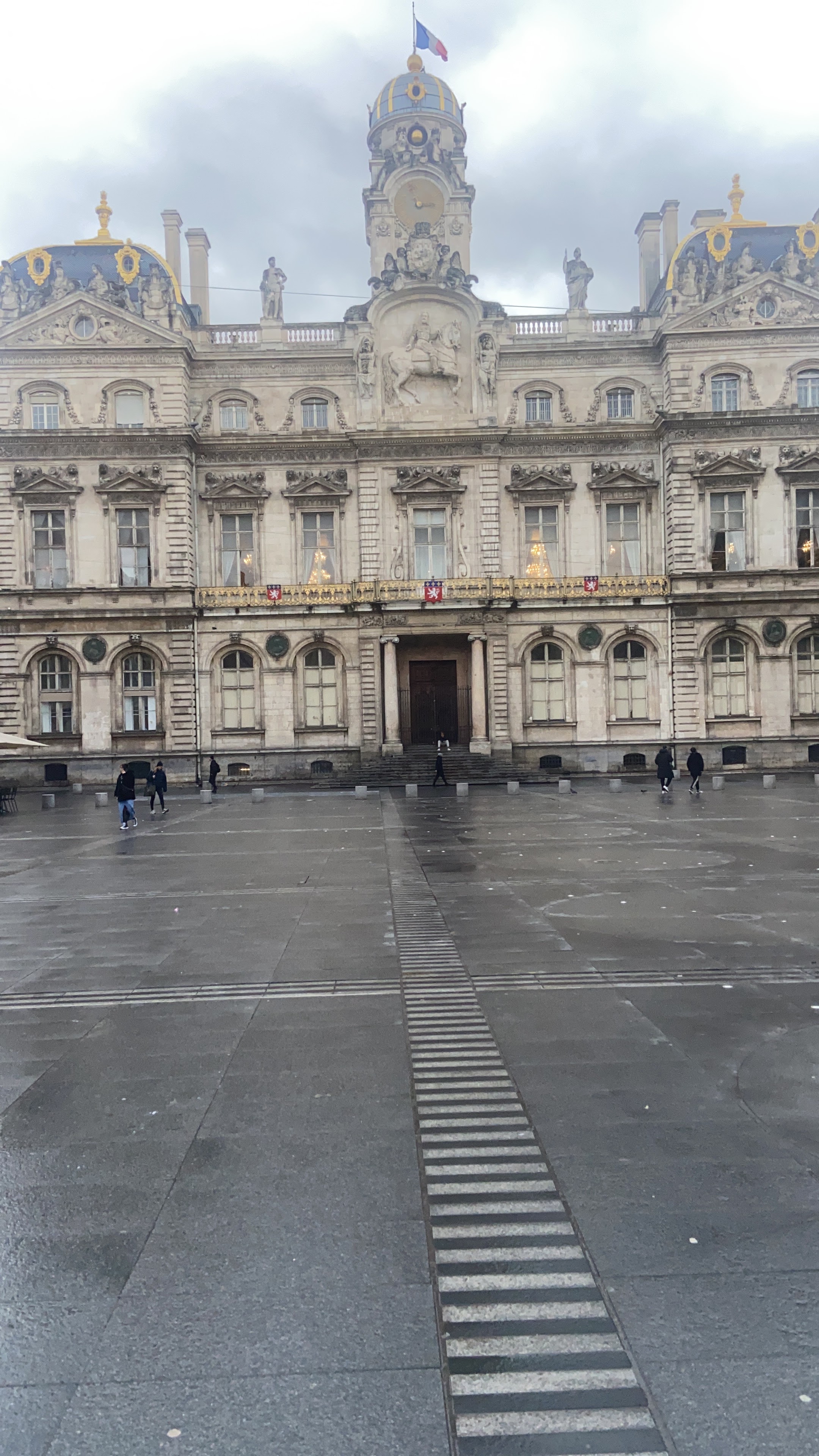 Photo n° 1 de l'avis de latifa.a fait le 16/12/2023 à 11:19