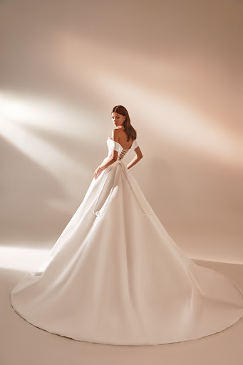 Bridal Shop «Viero Bridal», reviews and photos, 2236 W Chicago Ave, Chicago, IL 60622, USA