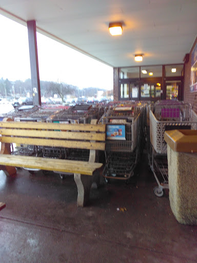 Supermarket «Stop & Shop», reviews and photos, 240 Chase Ave, Waterbury, CT 06704, USA