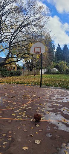 Park «Sewallcrest Park», reviews and photos, SE 31st Ave & Market St, Portland, OR 97214, USA