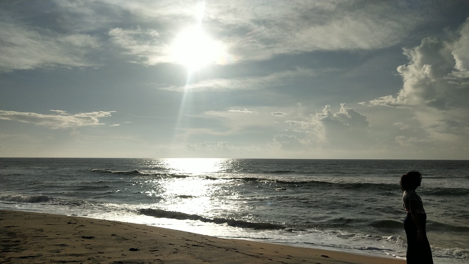 Fotografie cu Kancheru Beach - locul popular printre cunoscătorii de relaxare