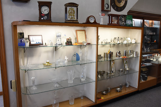 Jewelry Store «Krail Jewelry Store Inc», reviews and photos, 105 N Main St, Fond du Lac, WI 54935, USA