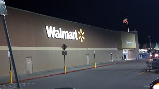 Department Store «Walmart Supercenter», reviews and photos, 3115 Edgar Brown Dr, West Orange, TX 77630, USA