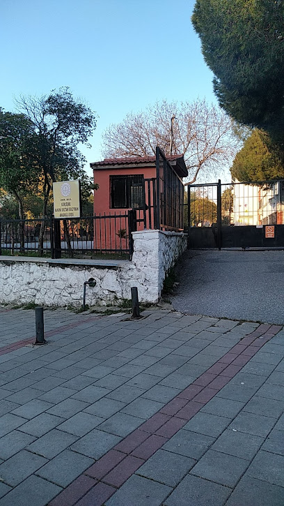 İzmir- Gürçeşme Kanuni Sultan Suleyman Anadolu Lisesi