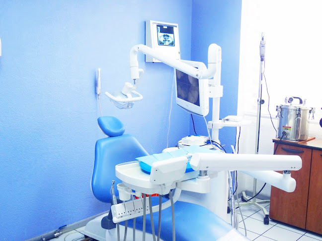 Opiniones de Clínica Dental Implantek en Quito - Dentista