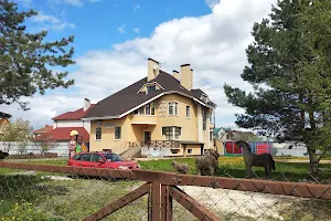 Ministerka Lake House image
