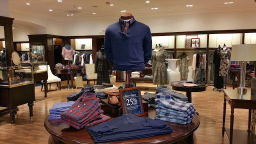 Clothing Store «Brooks Brothers», reviews and photos, 696 White Plains Rd, Scarsdale, NY 10583, USA