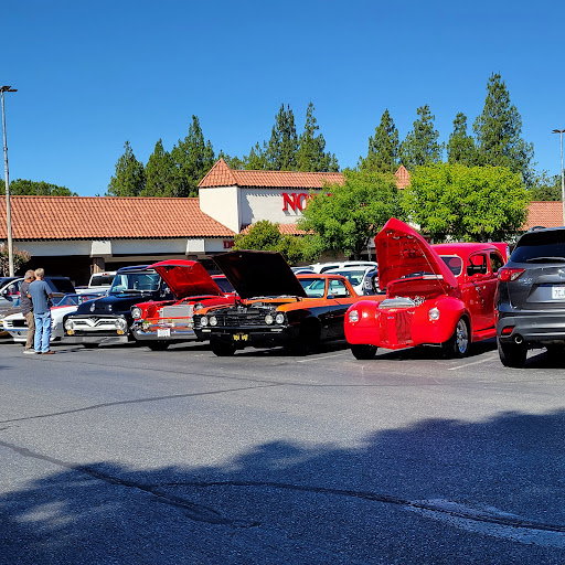 Shopping Mall «Vineyard Town Center Shopping Center», reviews and photos, 451 Vineyard Blvd, Morgan Hill, CA 95037, USA