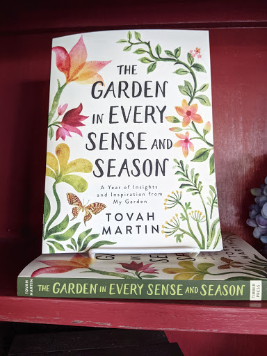 Book Store «FoxTale Book Shoppe», reviews and photos, 105 E Main St, Woodstock, GA 30188, USA