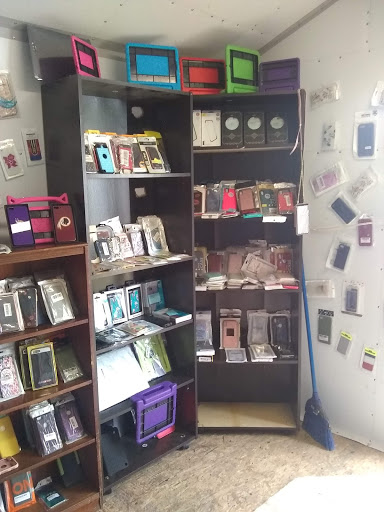 Flea Market «Cumberland Parkway Flea Market», reviews and photos, 305 Cumberland Gap Pkwy, Corbin, KY 40701, USA