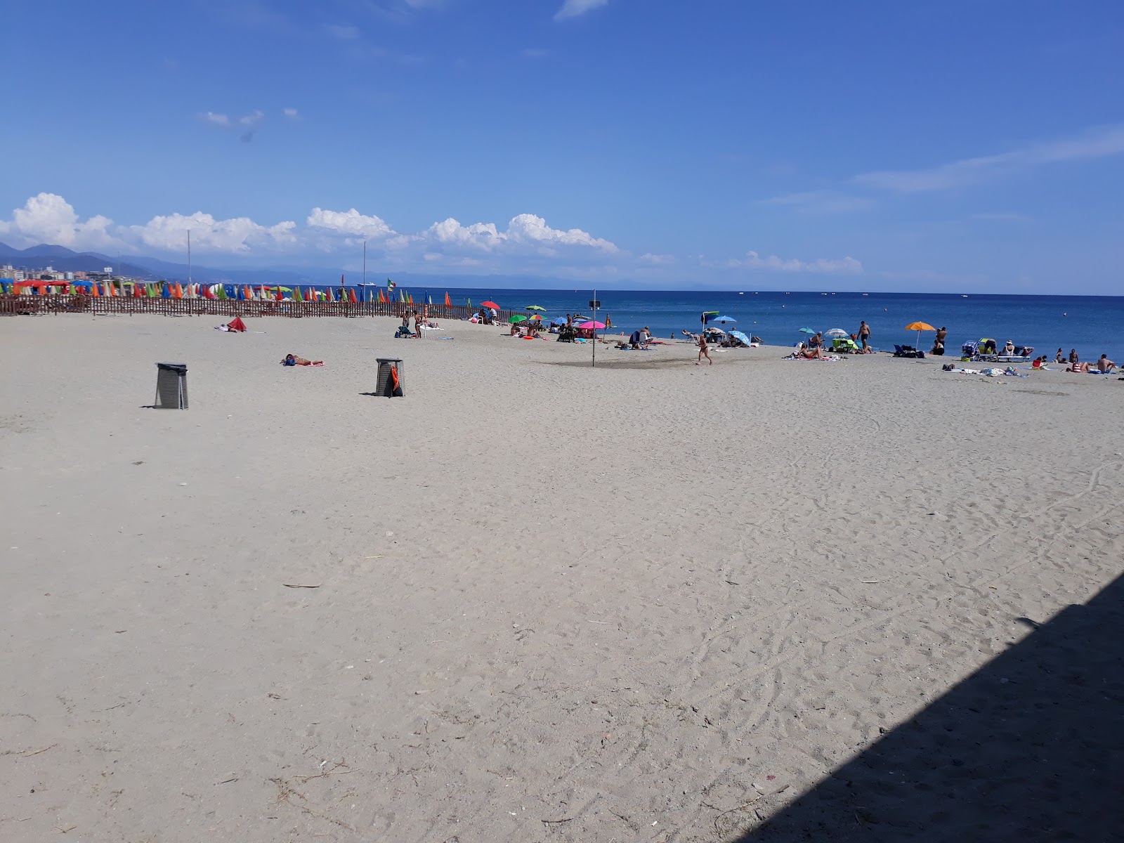 Foto van Spiaggia di Zinola voorzieningenruimte