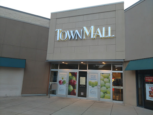 Shopping Mall «TownMall of Westminster», reviews and photos, 400 N Center St, Westminster, MD 21157, USA