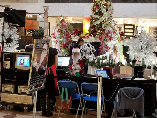 Shopping Mall «Chapel Hill Mall», reviews and photos, 2000 Brittain Rd, Akron, OH 44310, USA