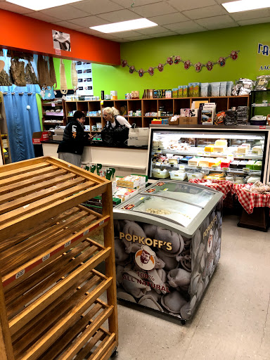 Grocery Store «Good Neighbor Store», reviews and photos, 4107 SE 82nd Ave, Portland, OR 97266, USA