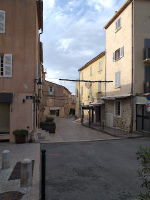 L'atelier De Cara à Saint-Tropez