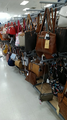 Department Store «Marshalls», reviews and photos, 533 S Broad St, Meriden, CT 06450, USA