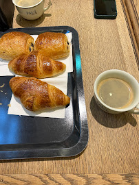 Croissant du Restaurant servant le petit-déjeuner PAUL à Paris - n°6