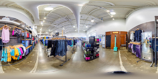 Sporting Goods Store «Road Runner Sports», reviews and photos, 7063 SW Nyberg St, Tualatin, OR 97062, USA