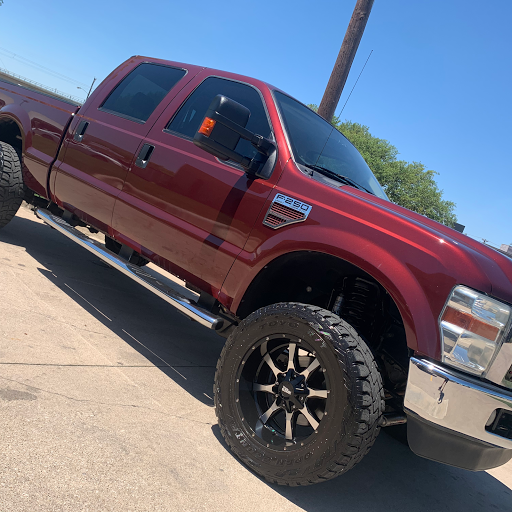 Used Car Dealer «Lone Star Car & Truck», reviews and photos, 1912 Old Denton Rd, Carrollton, TX 75006, USA