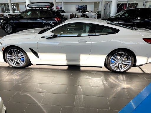 BMW Dealer «Erhard BMW Bloomfield Hills», reviews and photos, 4065 W Maple Rd, Bloomfield Hills, MI 48301, USA