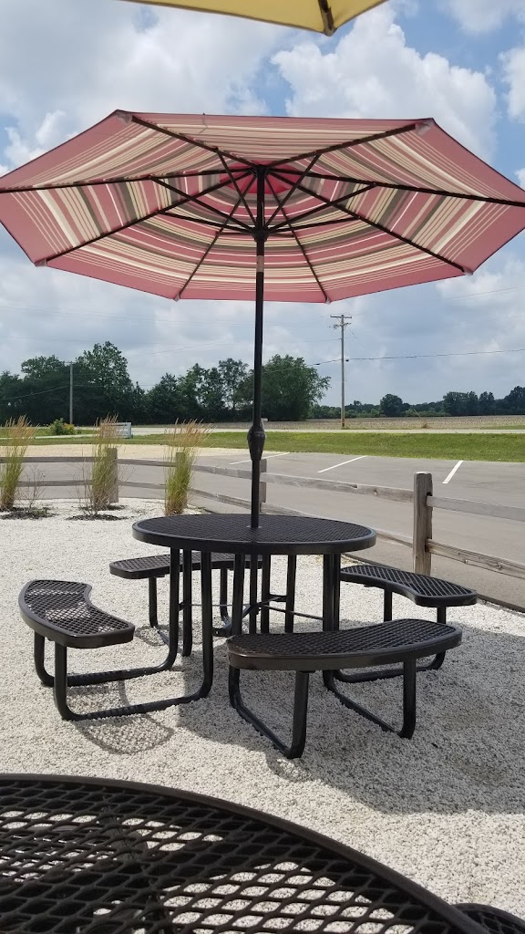 DJ's Chill 'n Grill 45371