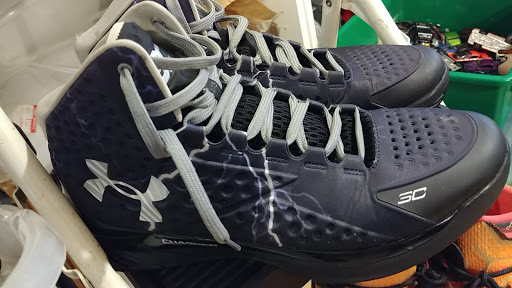 Thrift Store «Thrifty Nickel Tampa Thrift Store Re-Sale», reviews and photos, 7706 W Hillsborough Ave, Tampa, FL 33615, USA