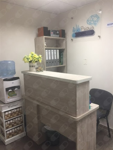 Dra. Ivangela Vega Muñoz, Psiquiatra