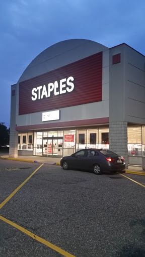 Office Supply Store «Staples», reviews and photos, 2100 Nesconset Hwy, Stony Brook, NY 11790, USA