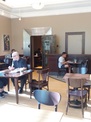 Coffee Shop «Starbucks», reviews and photos, 2450 E Main St, Bexley, OH 43209, USA