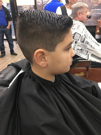 Barber Shop «Pats/Pergament Barber Shop», reviews and photos, 17 Emerson Ave, Levittown, NY 11756, USA