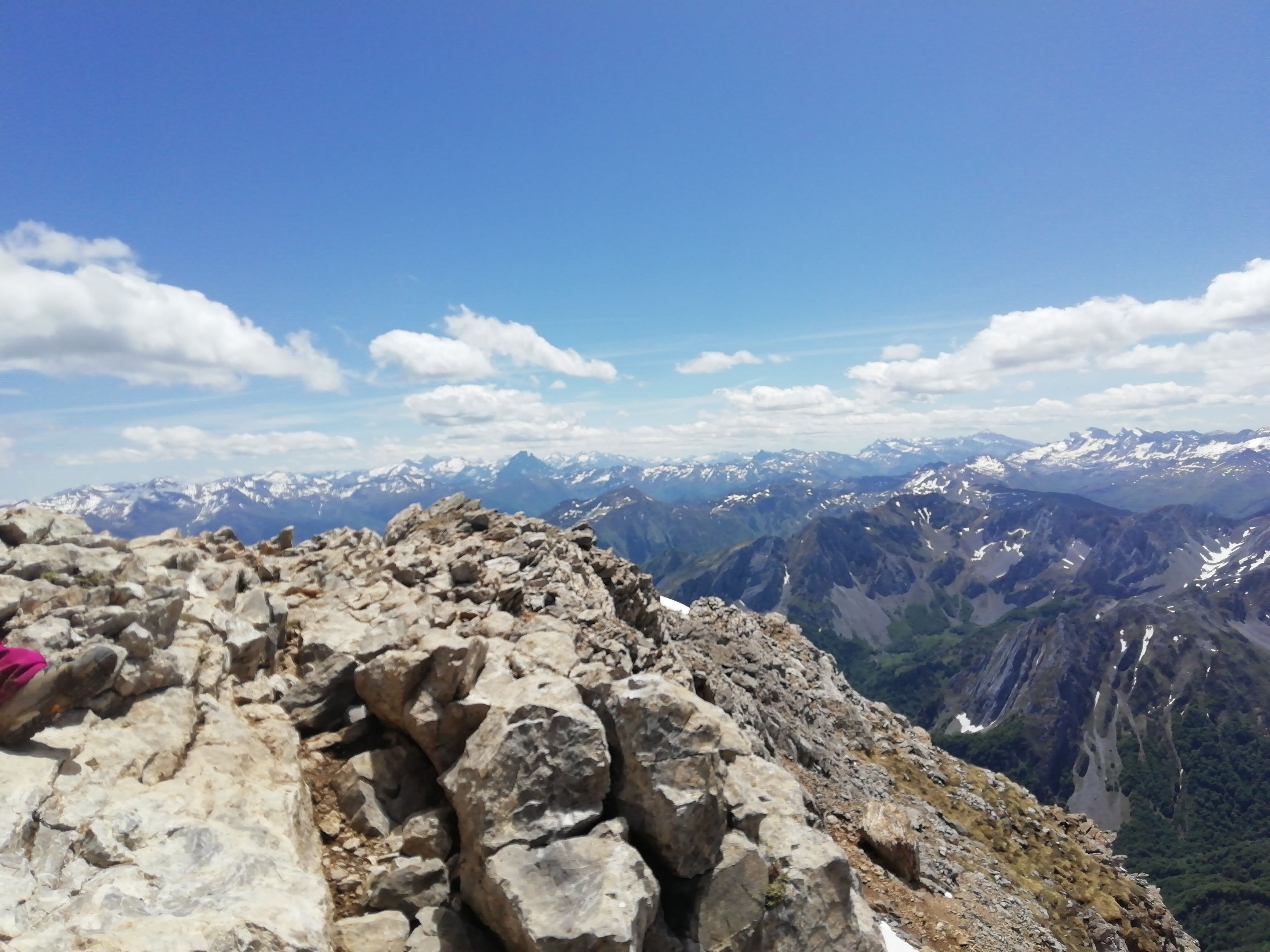 Photo n° 12 de l'avis de Javier.e fait le 06/08/2019 à 22:07