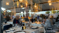 Atmosphère du Restaurant français Le Caveau 30 à Cannes - n°6
