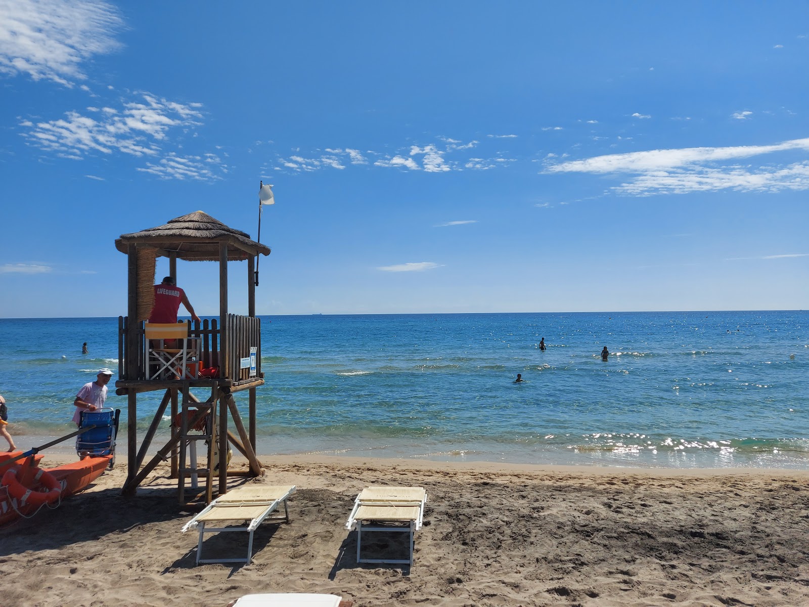 Fotografie cu Spiaggia Laghi Alimini - locul popular printre cunoscătorii de relaxare